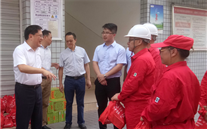 铜梁区区委书记、区长慰问公司一线员工